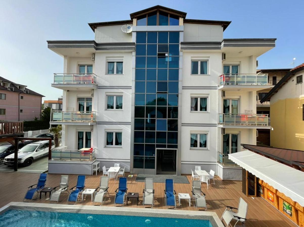 Brian Hotel Velipojë 外观 照片