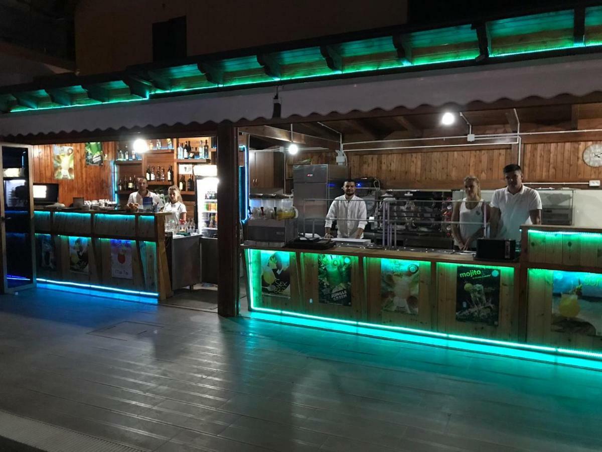 Brian Hotel Velipojë 外观 照片
